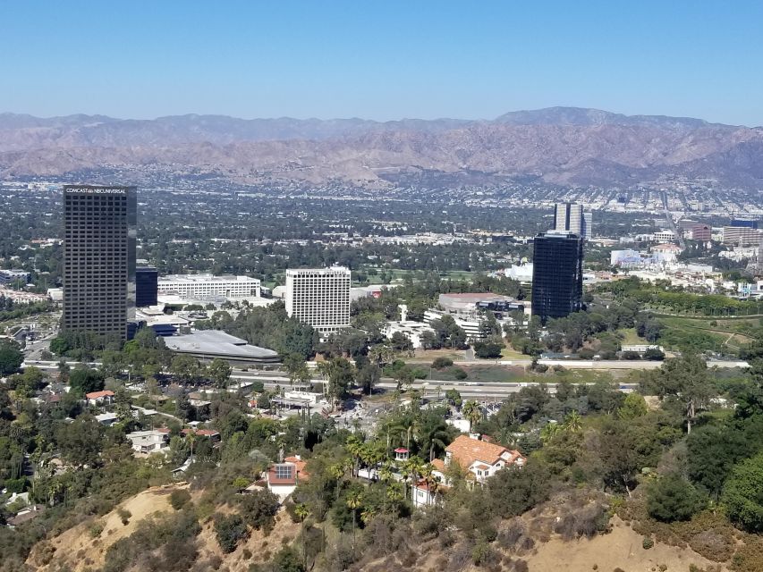 Los Angeles: Hollywood Film Studios & TMZ Private Day Tour - A guide who can adjust the pace