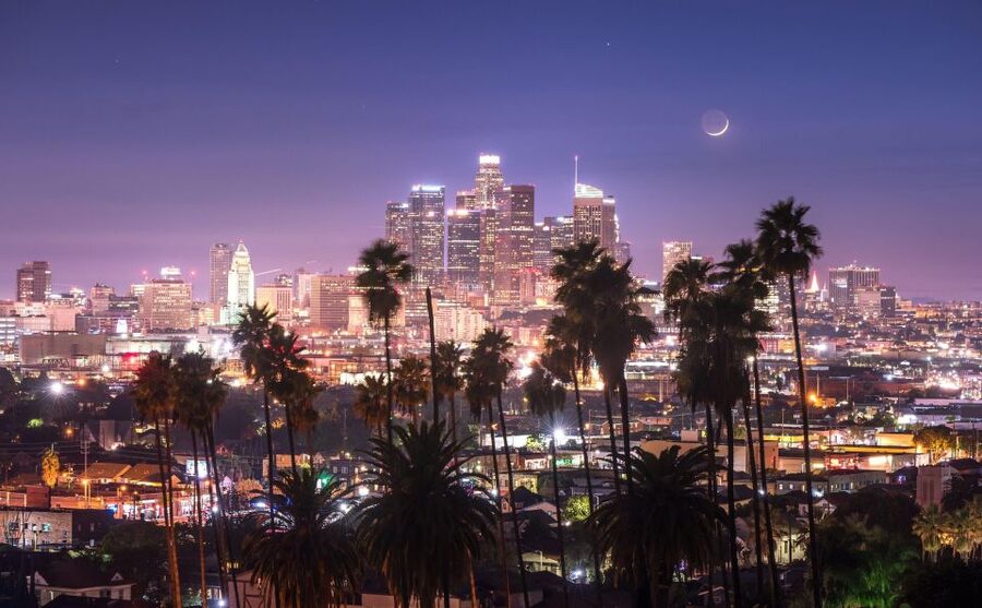Los Angeles: Hollywood Night Tour with Griffith Observatory - The open-air ride: clear views, cold air