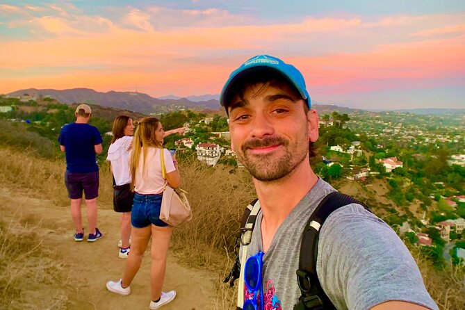 Los Angeles: Hollywood Sunset Walking & Hiking Tour - The uphill walk to Runyon Canyon Park