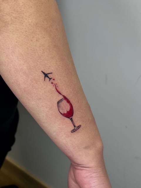 MADRID: SMALL TATTOO IN A PROFESSIONAL STUDIO - What fits inside the 4 x 4 cm limit