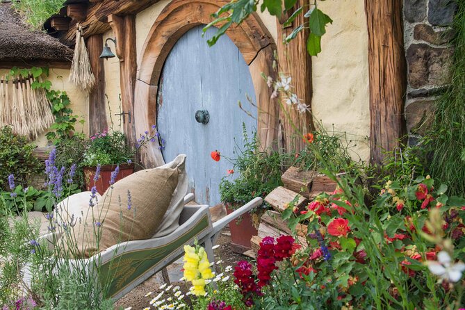 Magical Hobbiton: Small-Group Guided Tour from Auckland - Booking details that can affect your plans