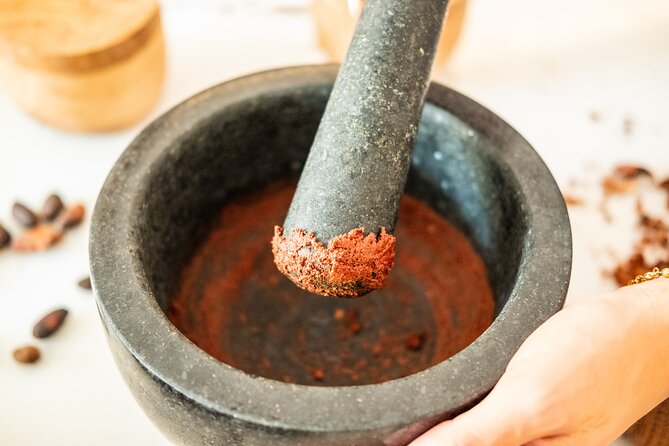 Make Your own Amazing Chocolate in Notting Hill - First, learn where chocolate begins