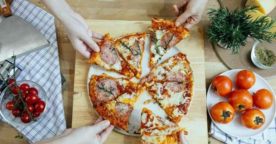 Mamma Mia - Bake The Real Italian Pizza - Mixing and kneading the dough