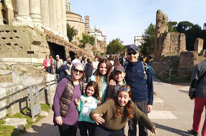 Mamma Mia! Colosseum, Forum & Palatine Hill Private Tour - Meeting point, timing, and practical details