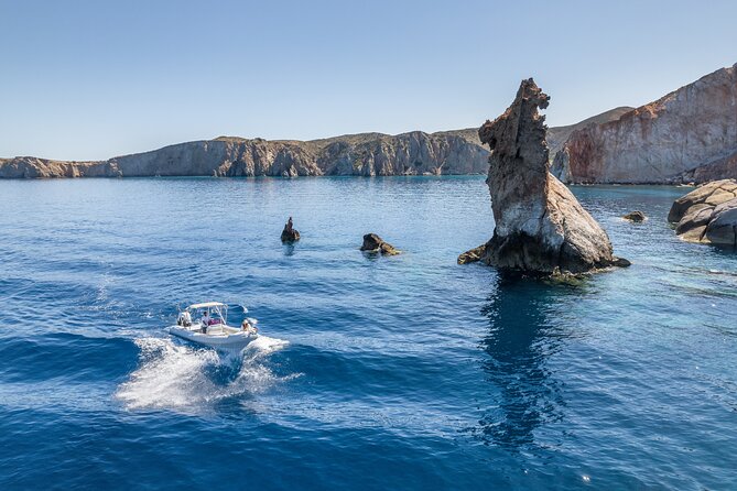 MARVEL SEAWEED 9.6m/32ft Private Boat Tour - A private outing with a skipper, not a bare boat rental