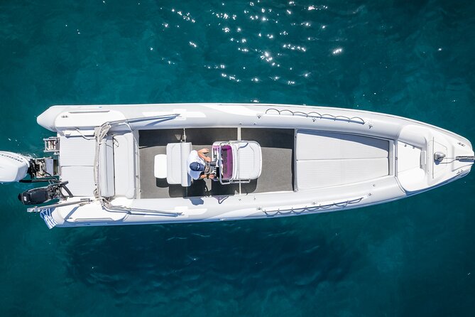 MARVEL SEAWEED 9.6m/32ft Private Boat Tour - Practical details that make the day easier