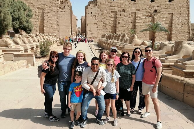 Marvelous Luxor East and West Bank Private Tour with Lunch From Airport /Hotels - Lunch at a local restaurant