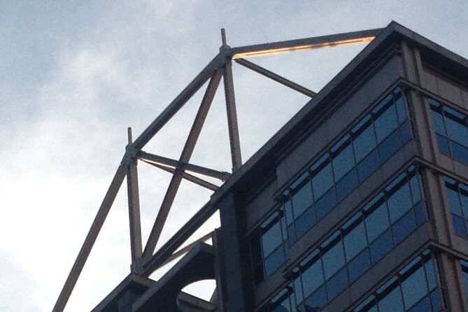 Marvels & Feats: An Engineer's Tour of Chicago Architecture - Looking up at gravity and wind