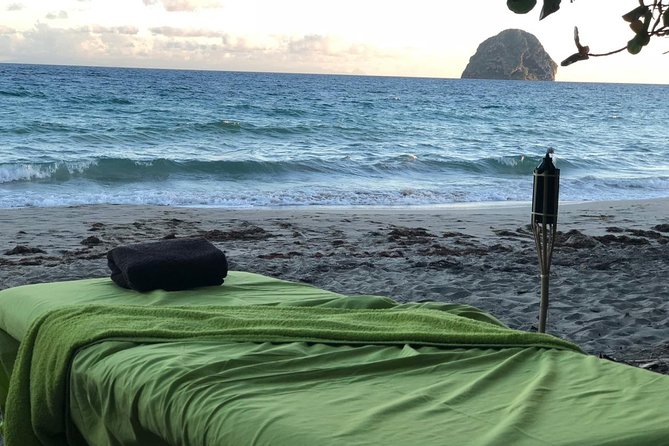 Massage on the beach - Arriving at 25 D7 in Le Diamant