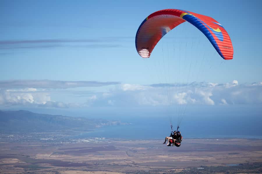 Maui: Top Gun Paragliding Tandem Flight - Running into the air, not jumping off a cliff