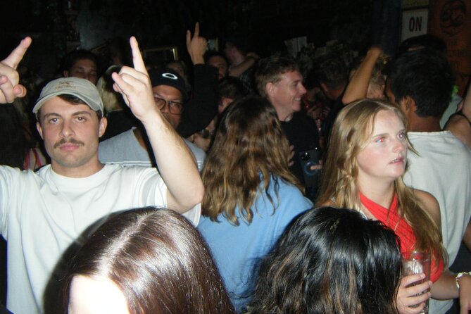 Melbourne Pub Crawl (Batmania Tours) - The third bar, prizes, and more time to socialize