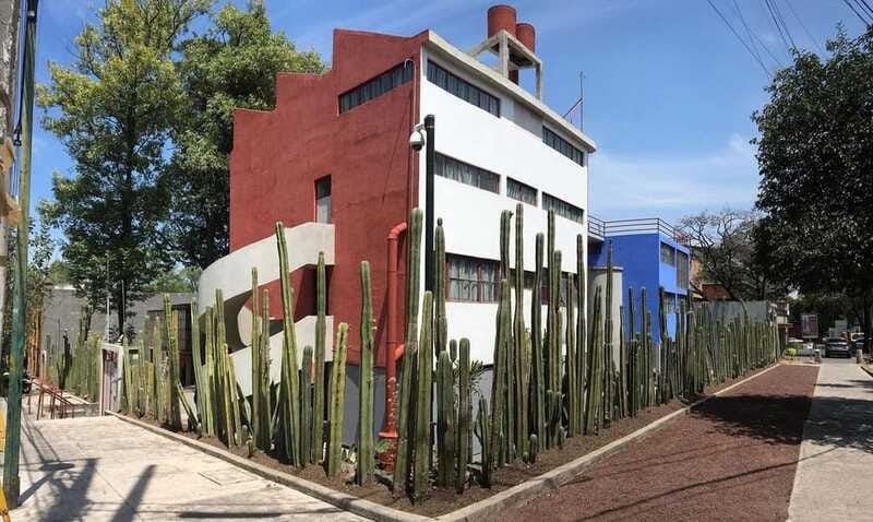 Mexico City: Frida Kahlo-Diego Rivera Studio House Tour - Who should book this tour?