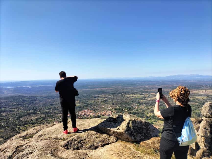 Monsanto (TV Game of Thrones): Private Day Tour from Lisbon - Climbing to Monsanto Castle