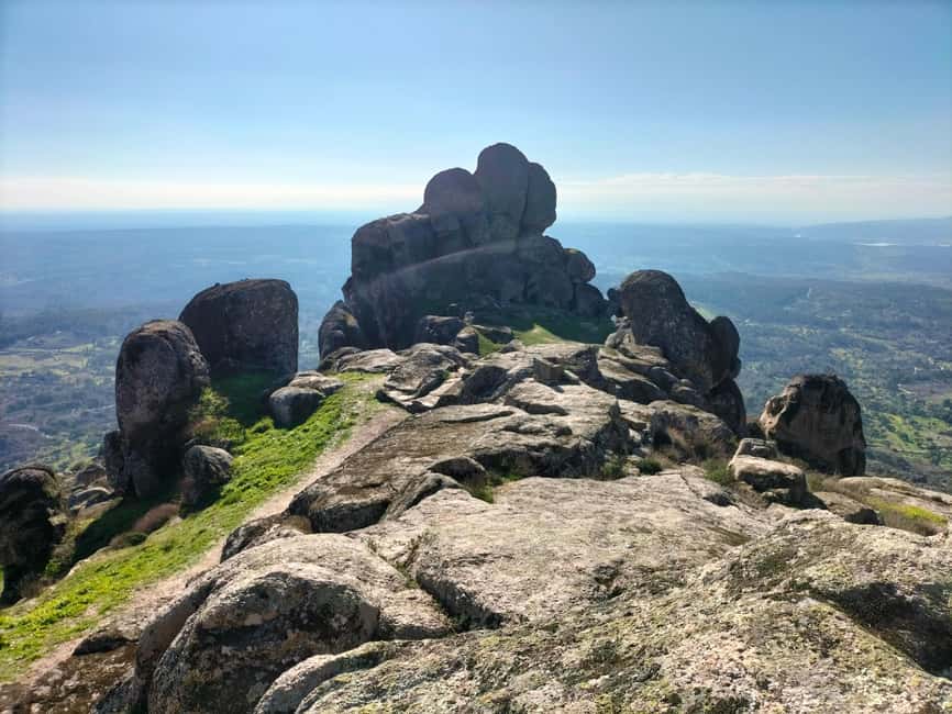 Monsanto (TV Game of Thrones): Private Day Tour from Lisbon - The long ride from Lisbon