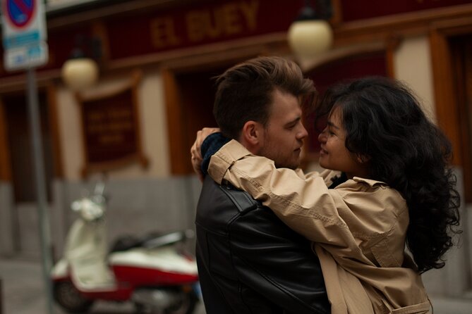 Movie Inspired 30 Minute Private Photoshoot in Madrid - A movie-style photo session in central Madrid