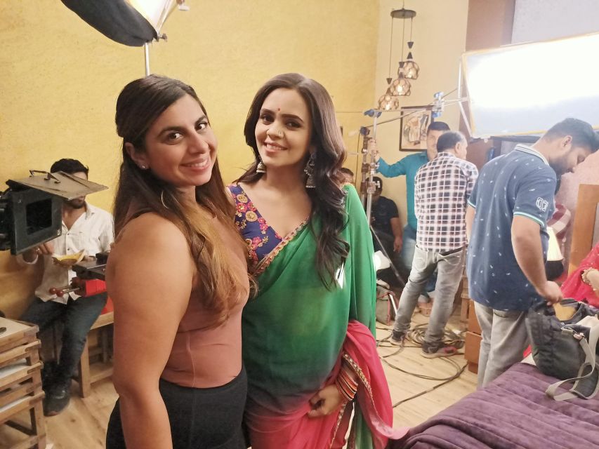 Mumbai: Bollywood Studio Guided Tour with Tickets - How long does the experience take?