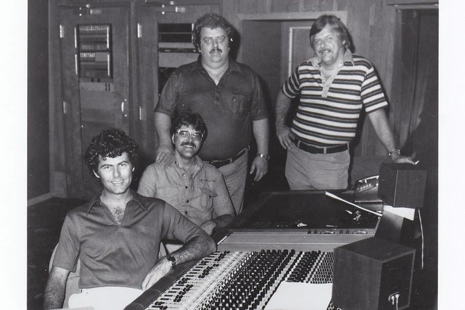 Muscle Shoals Sound Studio Tour in Sheffield Alabama - Practical details that make the visit easier