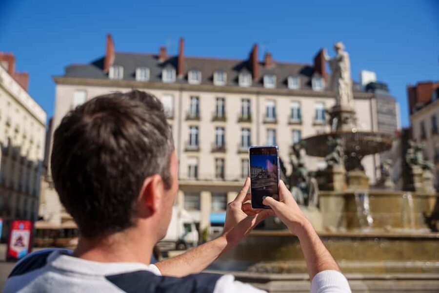 Nantes: Outdoor Escape Game - Vikings - La relique d'Odin - Solving clues in Nantes instead of sitting in a room