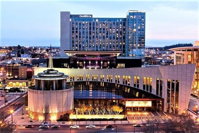 Nashville Fun Pass: Johnny Cash Museum, City Trolley, RCA Studio - Spend four hours at the Country Music Hall of Fame
