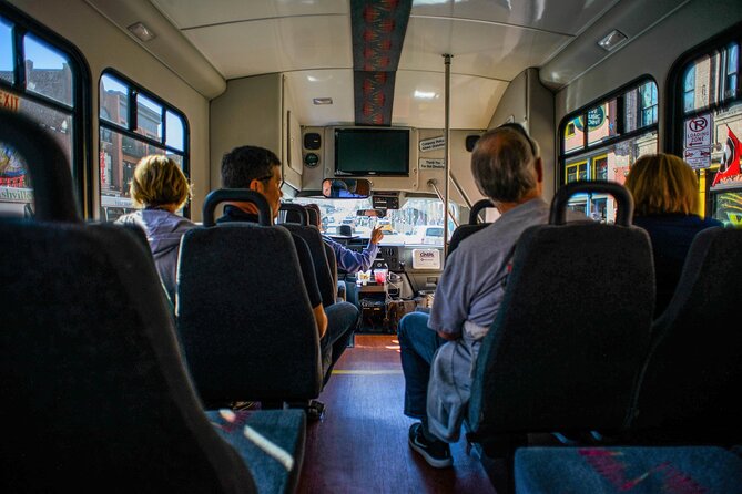Nashville to Memphis Daytrip with Graceland VIP Tour and Sun Studio Admission - The four-hour coach ride from Nashville