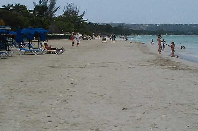 Negril seven Miles Beaches & Shopping Only | Spend more time on the Beach: - What Papa Pierre adds to the day