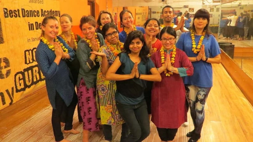 New Delhi: Namaste India Bollywood Dance Workshop - A warm welcome with Malas and Teekas