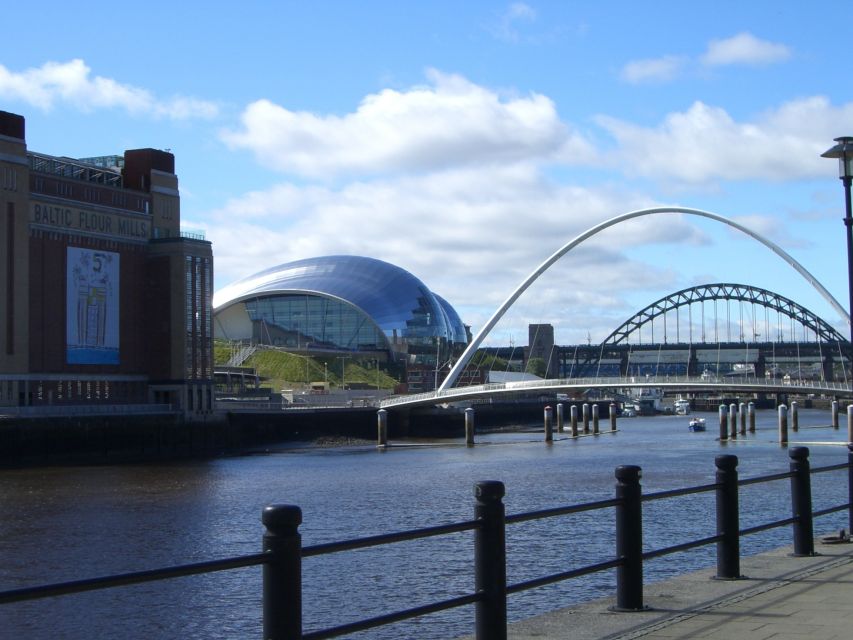 Newcastle: Private Vera Half Day TV Locations Tour - How the guide brings the show back to life