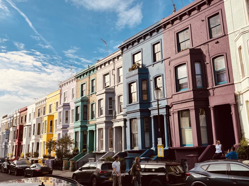 Notting Hill Walk Celebrities and Film Locations- London - The Travel Bookshop and the famous Blue Door
