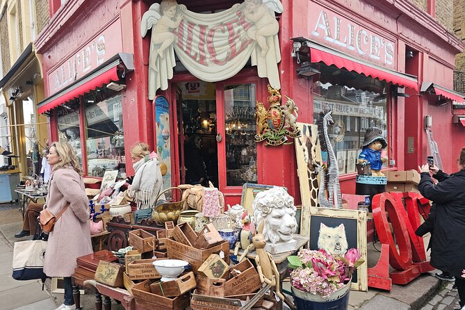 Notting Hill Walking Private Tour - Wesley’s storytelling and the music of Notting Hill