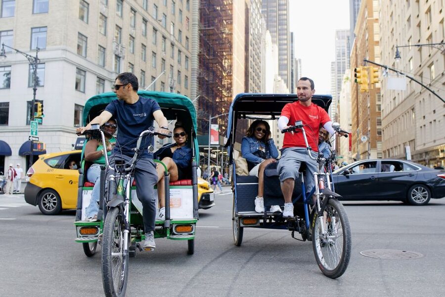 NYC: Central Park Celebrity Homes & Film Spots Pedicab Tour - Bow Bridge: The Best Photo Stop