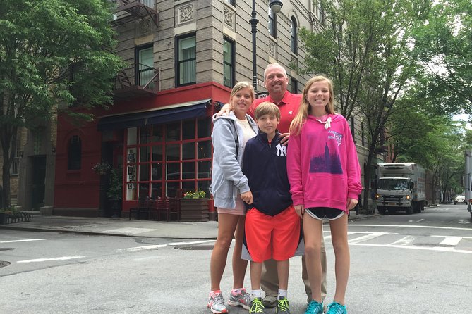 NYC TV & Movie Locations Bus Tour – Friends, Seinfeld & More - Key things to know