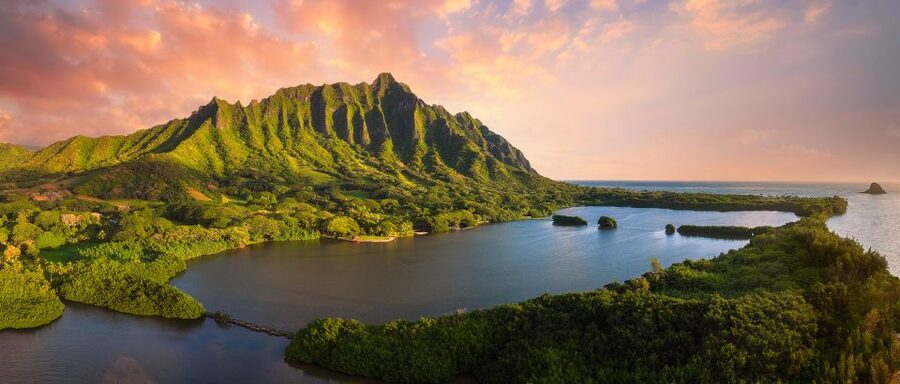 Oahu: Kualoa Movie Sites, Jungle, and Buffet Tour Package - Why this seven-hour Kualoa package works