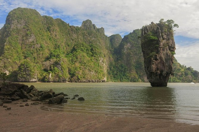 Only 9 pax/trip! Sunrise in Phangnga & No-crowd James Bond visit - Canoeing through hongs and limestone caves