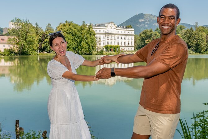 Original Sound of Music Tour Salzburg With Schnitzel and Noodle - Leopoldskron Palace and the famous boating scene