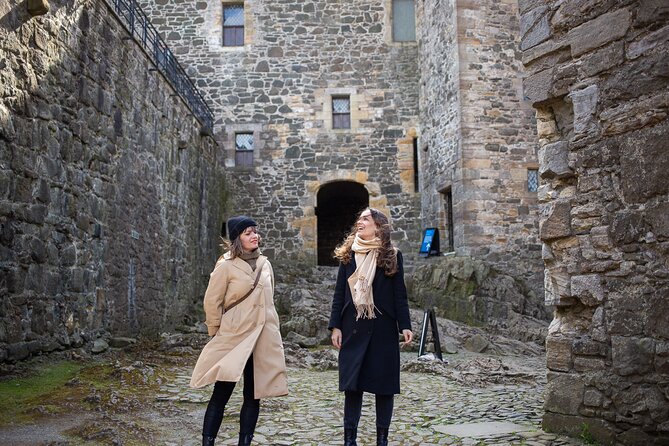 Outlander Filming Locations Day Tour from Edinburgh - What the guide adds between the stops