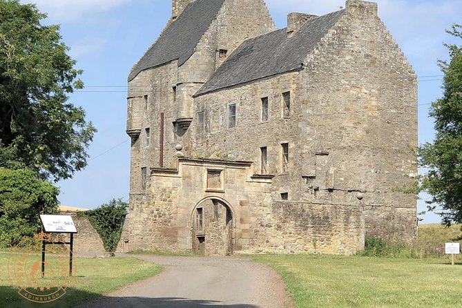Outlander locations experience, Private Tour in a premium Minivan - What the eight-hour schedule feels like