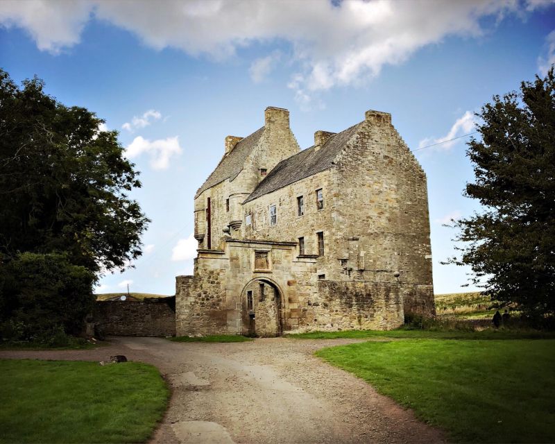 Outlander Odyssey: Private Outlander Filming Locations Tour - Culross, the real village behind Cranesmuir