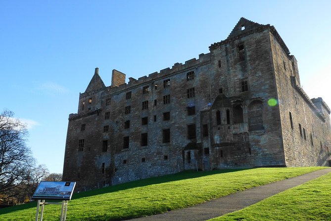 Outlander Tour - Blackness Castle as Fort William