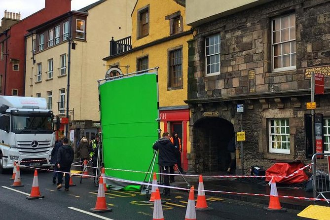 Outlander Walking Tour of Edinburgh's Old Town - John Knox House and the reunion street
