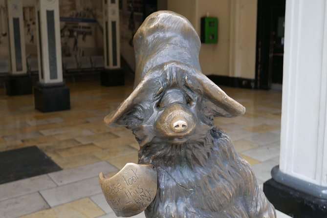 Paddington Bear Walking Tour - Little Venice and the canals