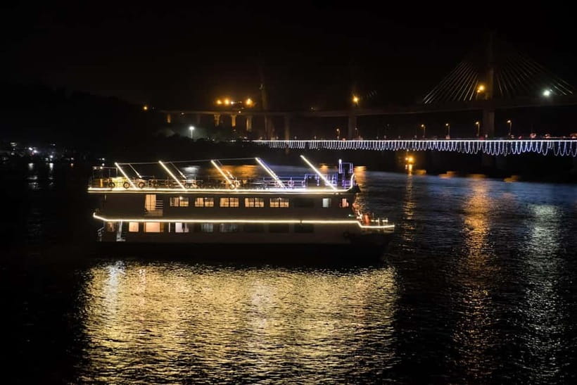 Panaji: Sunset Boat Party with Bollywood DJ and Dance Shows - Panaji from the Mandovi River at sunset