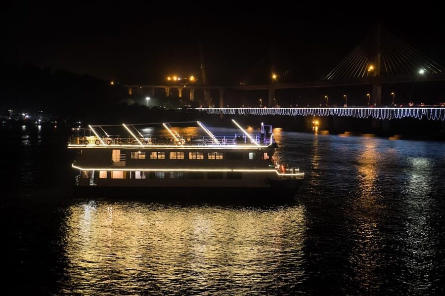 Panaji: Sunset Boat Party with Bollywood DJ and Dance Shows - Should you book the Mandovi sunset boat party?