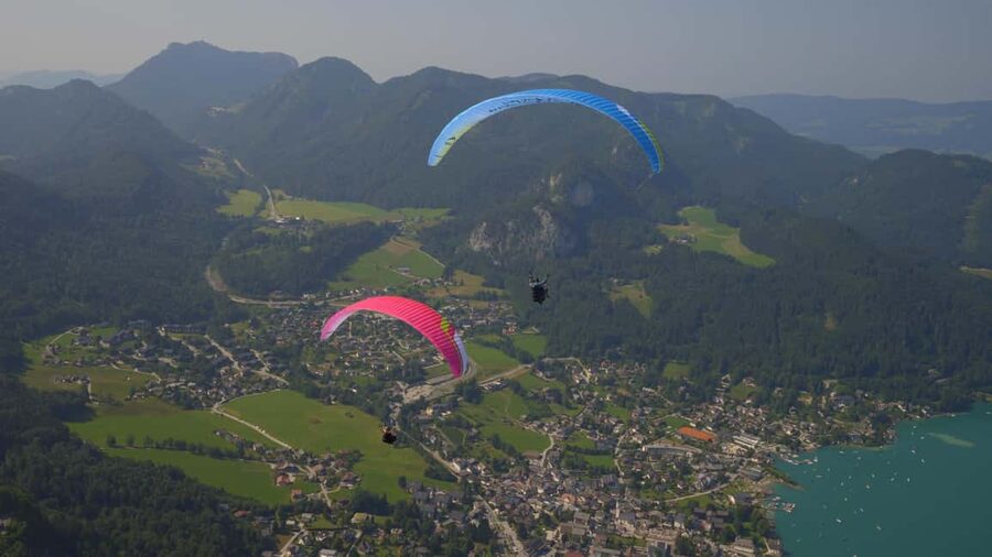 Paragliding Tandem in Salzkammergut / Sound of Music Flight - A calm panorama flight or an action flight