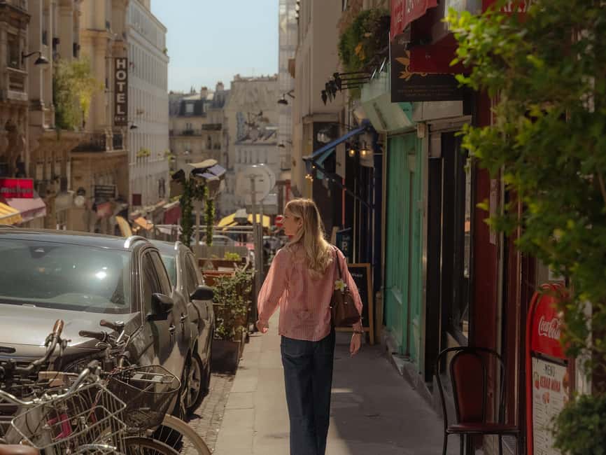 Paris: Photo shoot & cinematic mini-film in Montmartre - Montmartre as Your Outdoor Studio