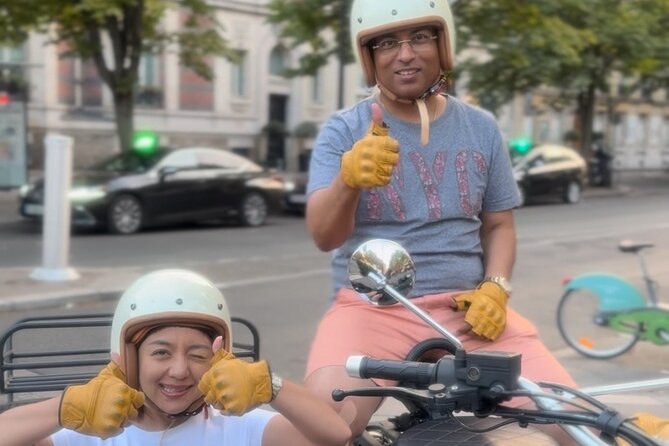 Paris: Shoot a Vertical Video on a Sidecar with a Pro Filmmaker - What your finished memories may include