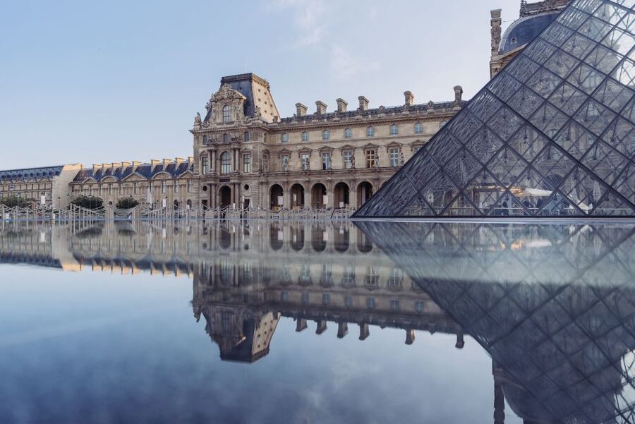 Paris: The Da Vinci Code Walking Tour with a Local Guide - Why the eight-person limit matters