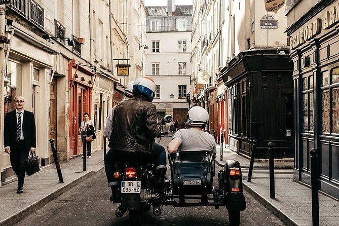 Paris Vintage Sidecar Tour – Emily in Paris highlights - What the two-hour ride feels like