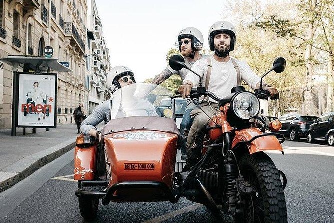 Paris Vintage Sidecar Tour – Emily in Paris highlights - Seating, helmets, and comfort