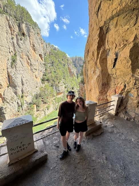 Peñíscola Day Tour: Game of Thrones, Castle Lunch, & Beach Time - Is $105 a fair price?