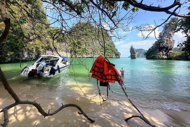 Phang Nga Bay Blitz to James Bond Island by Speedboat from Krabi - Canoeing through Hong Island’s coves